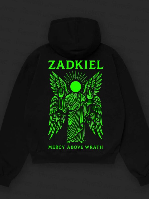 Zadkiel_Black Back Glow